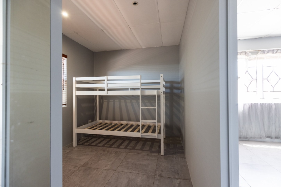 4 Bedroom Property for Sale in Bluewater Bay Eastern Cape